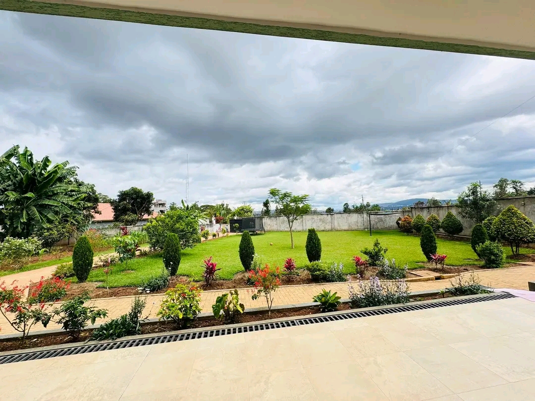 Full furnished house for rent in kinyinya