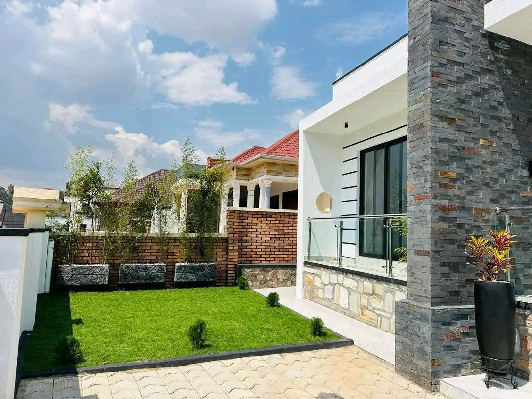 Nice brand new Un furnished house for rent in kibagababaga
